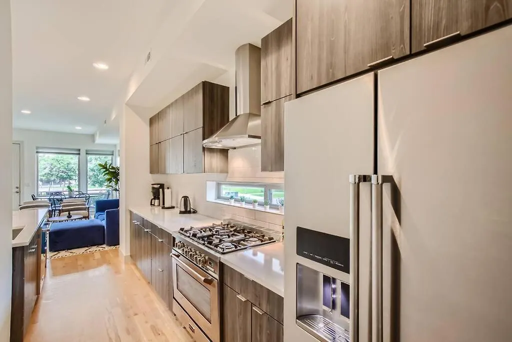بيت للعطل Upscale Townhome W/ Stunning Rooftop Views دنفر